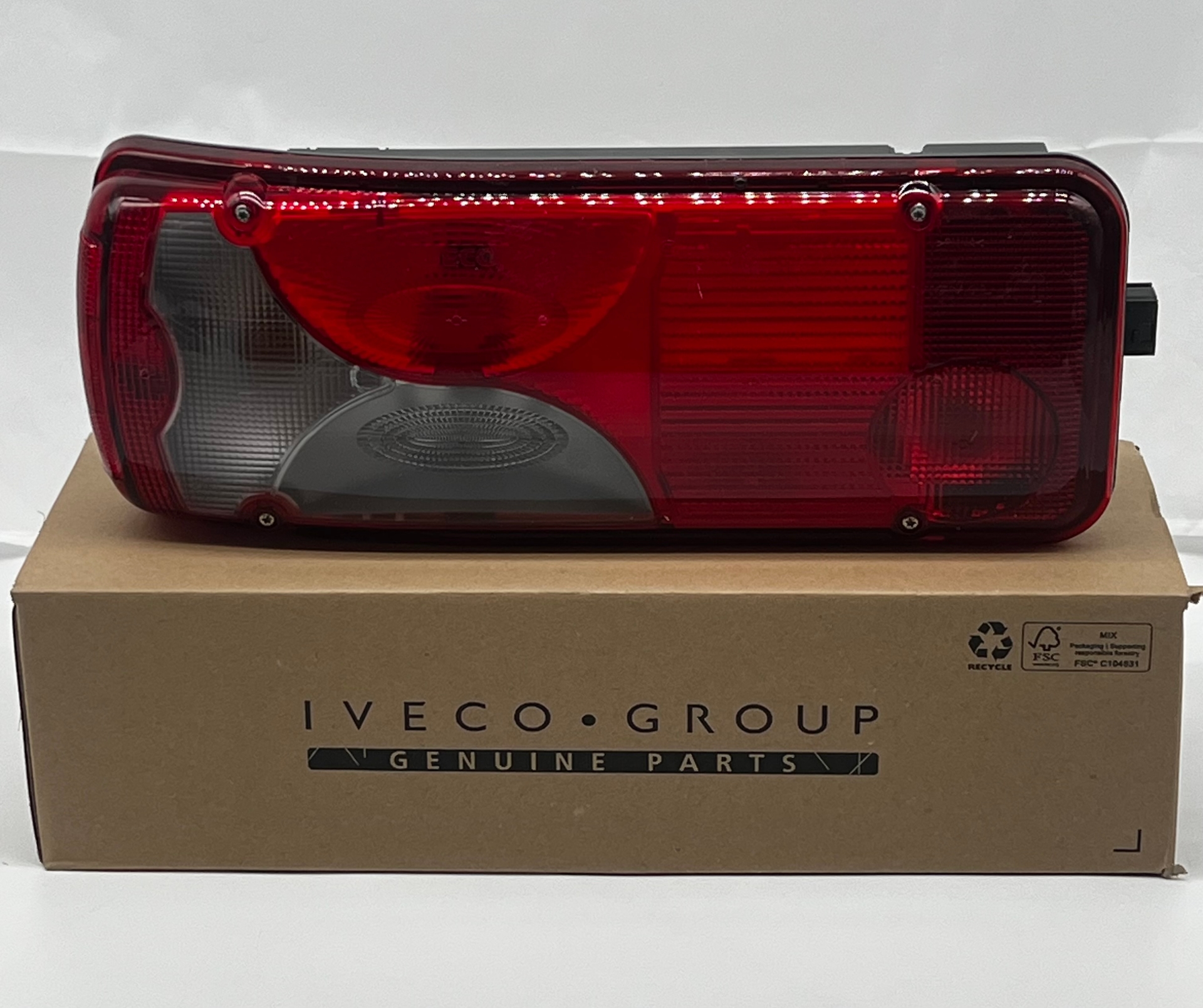 اسطب دبور اوروبية يسار 7199 IVECO - Image 1